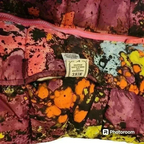 Vintage Girls Athletic Vest. - Picture 4 of 4